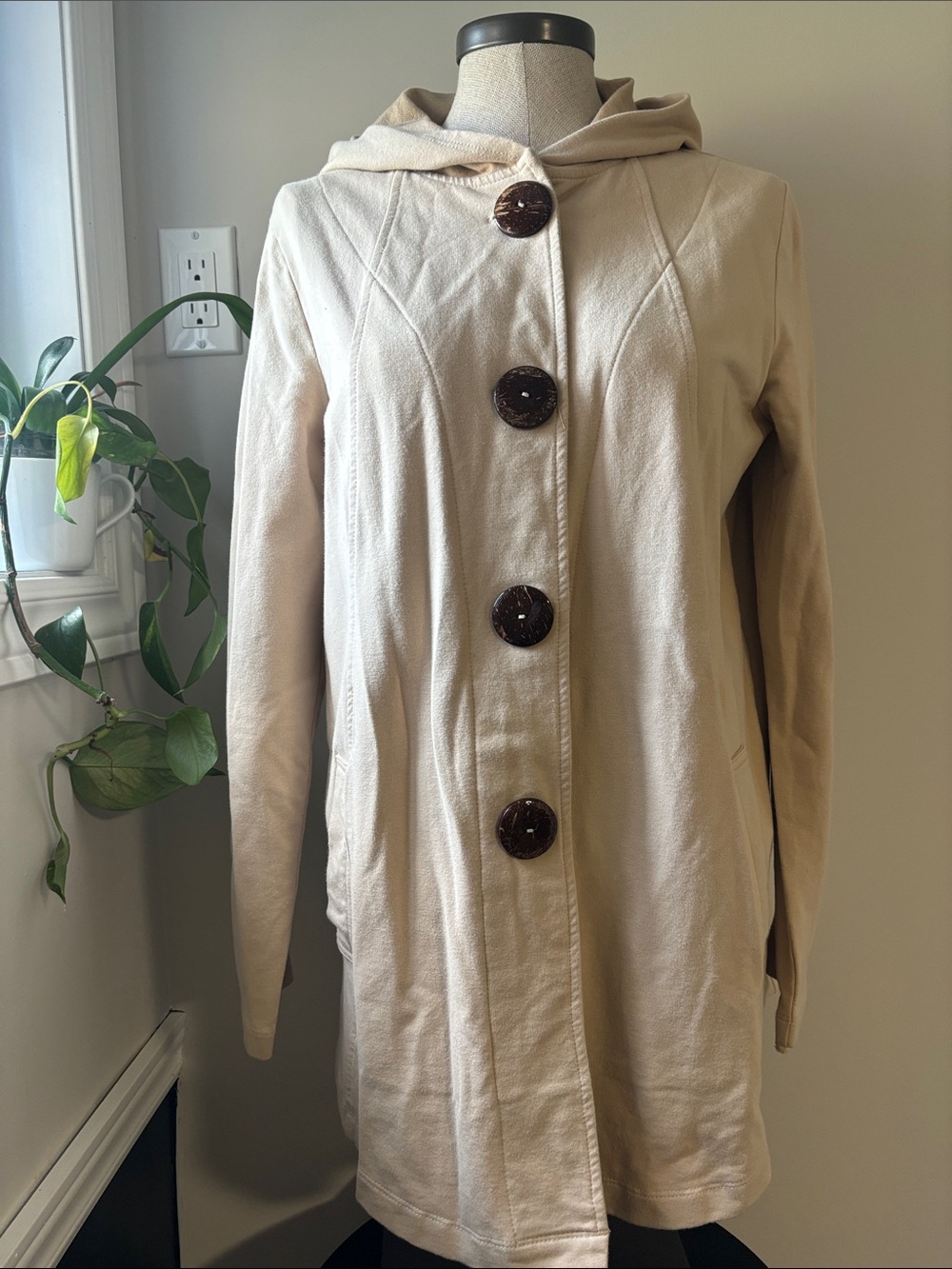SHANNON PASSERO button coat